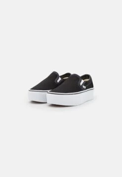 Vans Classic Stackform - Slip-Ons - Black/True White -Vans Shop UK 824c3c6bbe8a4732b77ed719331e0c02