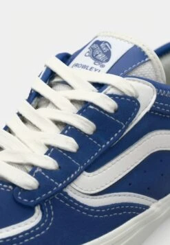 Vans ROWLEY UNISEX - Trainers - Blue/white 15 Vans ROWLEY UNISEX - Trainers - Blue/white -Vans Shop UK 825879a2652b4ff3b91f7ee969b96431