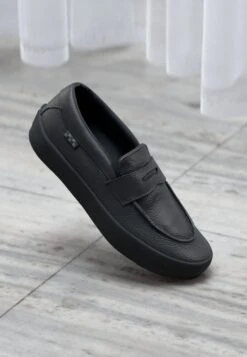 Vans SKATE LOAFER UNISEX - Trainers - Black