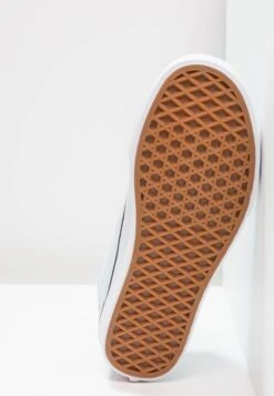 Vans Ua Old Skool - Trainers - Baby Blue/True White -Vans Shop UK 85274874e64242099f52be9be0eae46a