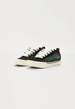 Vans KNU SKOOL UNISEX - Trainers - Dark Green -Vans Shop UK 85b2bd68614d41e39d748d211a48461f