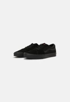 Vans Sk8 Low Unisex - Trainers - Black -Vans Shop UK 881e582f5d644d4585b56950b44a004c