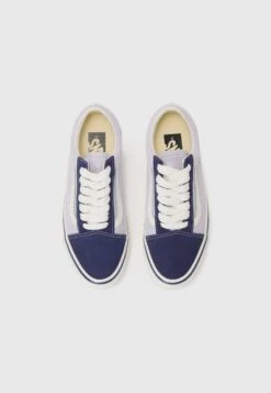 Vans OLD SKOOL UNISEX - Trainers - Purple -Vans Shop UK 8a4f8c52d72a43ff86917703a8544918