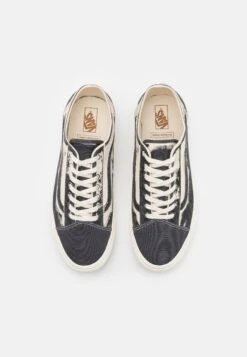 Vans OLD SKOOL TAPERED UNISEX - Trainers - Asphalt/natural 13 Vans OLD SKOOL TAPERED UNISEX - Trainers - Asphalt/natural -Vans Shop UK 8a92fcc29f67402581ef6f0276f7e1ea