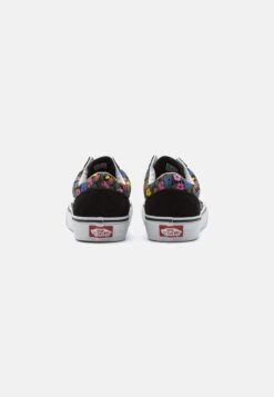 Vans Old Skool- Trainers - Floral Black/White -Vans Shop UK 8d437a8435f64e14936eb927db9a9538