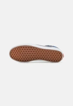 Vans Old Skool Unisex - Trainers - True Blue -Vans Shop UK 8e37b9506b814f76872a3dc4ec13736f