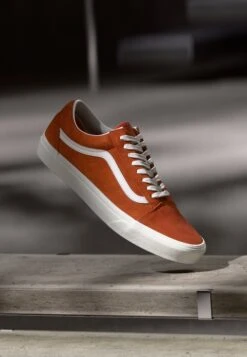 Vans OLD SKOOL UNISEX - Skate Shoes - After Dark -Vans Shop UK 8eaf084d62fc4bea884288f62d331529 7