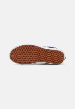 Vans Sk8 Hi Unisex - High-Top Trainers - Color Theory Beacon Blue -Vans Shop UK 8eaf6579f9e24162a44ca7f08f772730