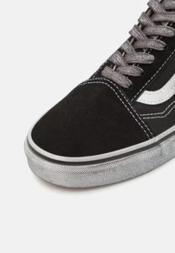 Vans Old Skool Unisex - Trainers - Stressed Black/White -Vans Shop UK 8fb119f728c6427a9539a96eed11fbda