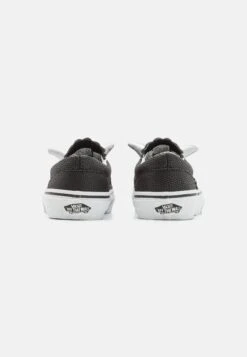 Vans Triceratops Slip On Unisex - Slip-Ons - Black/True White 10 Vans Triceratops Slip On Unisex - Slip-Ons - Black/True White -Vans Shop UK 8fdc57f758df4b84933c52de0fcfe0e9