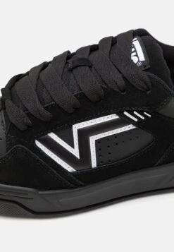 Vans UPLAND UNISEX - Skate Shoes - Black/white -Vans Shop UK 90320b389aa841d198590fe777687e01