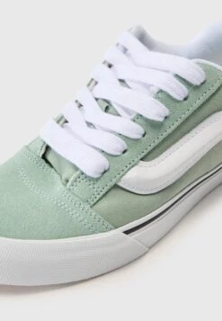 Vans KNU SKOOL UNISEX - Skate Shoes - Gray Olive -Vans Shop UK 90917242f2af40059cd57b454e7418d0