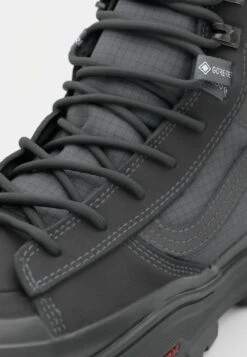 Vans MTE SK8-HI GORE TEX INSULATED UNISEX - High-top Trainers - Black -Vans Shop UK 92cc2cdf69a04cf4b49ab490b4bc59e0