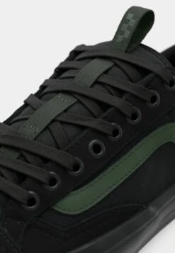 Vans OLD SKOOL 36 + UNISEX - Skate Shoes - Atiba Black/dark Green 17 Vans OLD SKOOL 36 + UNISEX - Skate Shoes - Atiba Black/dark Green -Vans Shop UK 9337c61b2d294ad6ba5f1a04d476be54