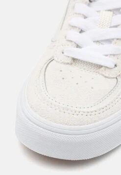 Vans Rowley Classic Unisex - Trainers -Vans Shop UK 93a0eac334f249b984e624512179ff47