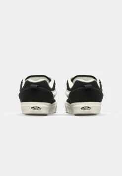 Vans KNU SKOOL UNISEX - Skate Shoes - Black -Vans Shop UK 9617dae096f4452aa19e1e65b1899fd0