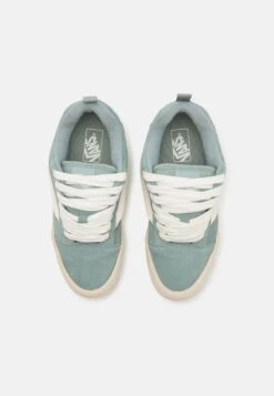 Vans KNU SKOOL UNISEX - Skate Shoes - Puritan Gray -Vans Shop UK 97819be2667f40f0ac7dbe6d403d9a53