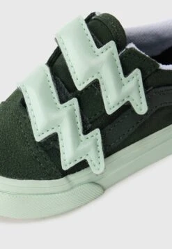 Vans OLD SKOOL UNISEX - Trainers - Glow Dried Kelp -Vans Shop UK 979181f4944b46ceba3540f14b3c6167