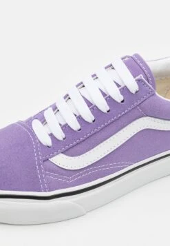 Vans Ua Old Skool - Trainers -Vans Shop UK 9840afaf76bf487d9540b558fc040b26