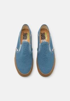 Vans Slip On Vr3 Unisex - Trainers - Salt Wash/Captains Blue -Vans Shop UK 98d41439f13049a89c033451ee1a31b5