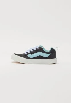 Vans KNU SKOOL UNISEX - Skate Shoes - Black/white 31 Vans KNU SKOOL UNISEX - Skate Shoes - Black/white -Vans Shop UK 993ed171357f494fbca84a0e41ef0097 1