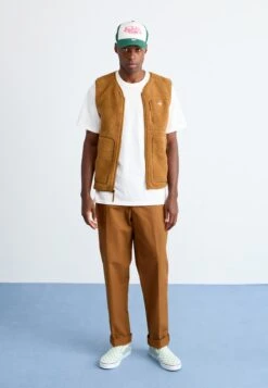 Vans CLASSIC SLIP ON UNISEX - Slip-ons - Gray Olive -Vans Shop UK 9c16d5ada99340c0803a01a38a2fd14b