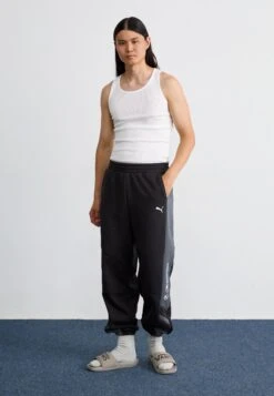 Vans LA COSTA SLIDE ON UNISEX - Pool Slides - Dark Gray -Vans Shop UK a1bb767ae806446e81efbe45e2492572