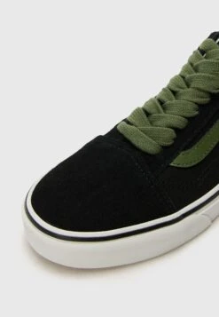 Vans OLD SKOOL UNISEX - Skate Shoes - Pop Black/green -Vans Shop UK a5330b68117d4b90b27d38ba40acd803