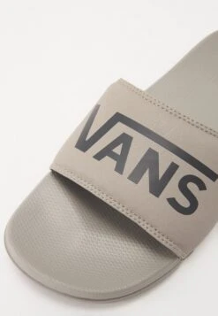 Vans LA COSTA SLIDE ON UNISEX - Pool Slides - Dark Gray -Vans Shop UK a561a4d616364f14bdf4bc1ef4fbba00