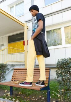 Vans Sk8 Hi Unisex - High-Top Trainers - Tartan/Black -Vans Shop UK a5cd6e2605f9405f91003ca930842a57