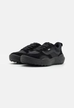 Vans MTE ULTRARANGE NEO VR3 - Trainers - Black -Vans Shop UK a6a1e4284334418a9d3c1e6642526ef6