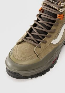 Vans SK8 HI UNISEX - High-top Trainers - Brown/khaki 15 Vans SK8 HI UNISEX - High-top Trainers - Brown/khaki -Vans Shop UK a70efb3adc064df6bf33404f8e92bdde