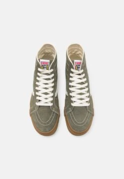 Vans Sk8 Hi 38 Decon Unisex - High-Top Trainers - Salt Wash/Dark Olive -Vans Shop UK aa3264fe1085436f916c49ed24f36267