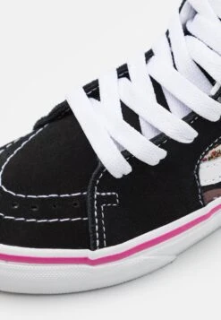 Vans Sk8-Hi Unisex - High-Top Trainers - Black/Pink -Vans Shop UK ad952d2488f441e88809e75dc6572c4e