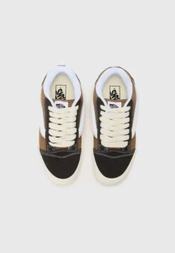 Vans KNU SKOOL UNISEX - Trainers - Brown -Vans Shop UK ae534a2a914146b6805cf69c913ad85f