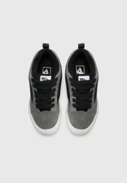 Vans KNU SKOOL - Skate Shoes - Pewter -Vans Shop UK b4b4253c1963474088cac5142881fb33