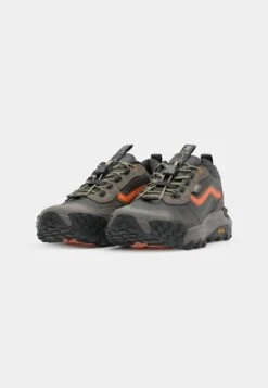 Vans MTE CROSSPATH XC GORE TEX UNISEX - Trainers - Black/orange -Vans Shop UK b5b675ffd1af4b2a814571a22675e6ae