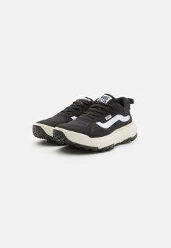 Vans MTE CROSSPATH UNISEX - Trainers - Black/white -Vans Shop UK b771e2828bd7449e9af464de1f231ca9