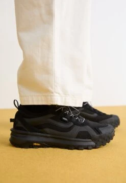 Vans CROSSPATH UNISEX - Trainers - Washed Black -Vans Shop UK ba56a6f3903b4ab9bc03d38d40adf3a1 2