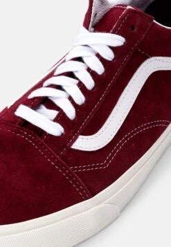 Vans UA OLD SKOOL - Trainers - Pomegranate/snow White -Vans Shop UK bc3ca939fc2d4a02a7a01a250679257f