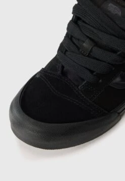 Vans KNU SKOOL UNISEX - Trainers - Triple Black -Vans Shop UK bd0ccff2e50b43f69cb6865d3abf2939