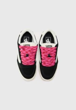 Vans HYLANE - Trainers - Black -Vans Shop UK bda6b07274f24c8dabc42f570014c5e3