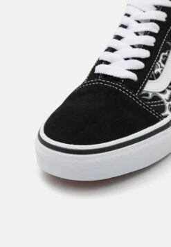 Vans Old Skool Unisex - Trainers - Flames Black/True White -Vans Shop UK bdca0cf94f3945a684cd14a5558c1e37