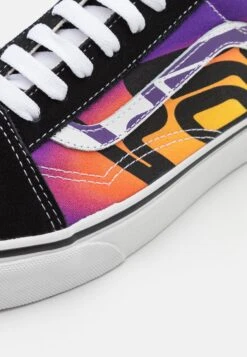 Vans Old Skool Unisex - Trainers - Black/Multi-Coloured 13 Vans Old Skool Unisex - Trainers - Black/Multi-Coloured -Vans Shop UK bdce764ebdc448188f05fb6c66c9cc12