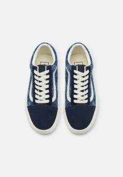 Vans Old Skool Unisex - Trainers - Navy/Dark Denim 11 Vans Old Skool Unisex - Trainers - Navy/Dark Denim -Vans Shop UK c117b14d8e5a40ef842e4d137a5a07a0
