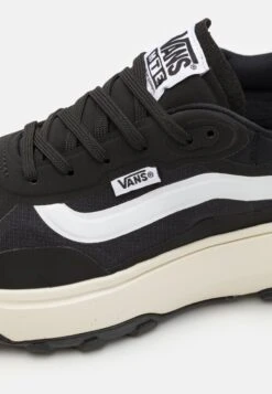 Vans MTE CROSSPATH UNISEX - Trainers - Black/white -Vans Shop UK c1819697a6dc436ca8ab3504bdfe0ea8