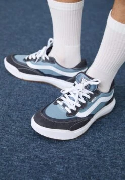 Vans MTE ULTRARANGE 2.0 SE UNISEX - Trainers - Vintage White -Vans Shop UK c2afb80e40534a90bee5b906456a426b 6