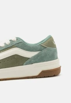 Vans HYLANE UNISEX - Skate Shoes - Green Tea -Vans Shop UK c2fcad7c45204c04a0a5a1c76974f7e3