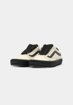 Vans OLD SKOOL CREEPER - Trainers - Grunge Classic White -Vans Shop UK c6a6436d0e524be2868bc4ef86cfa648
