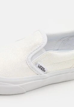 Vans Slip-On - Slip-Ons - White 13 Vans Slip-On - Slip-Ons - White -Vans Shop UK c74e7234f17e43f5a9a5be55b439a60b